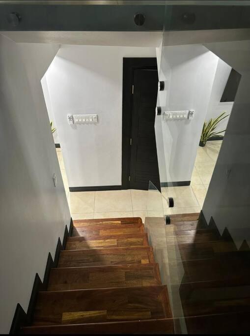 Apartamento The Jewel Kingston Exterior foto