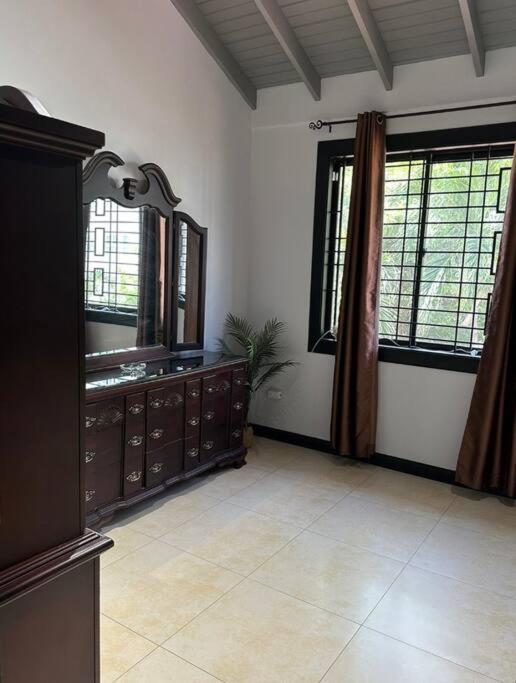 Apartamento The Jewel Kingston Exterior foto