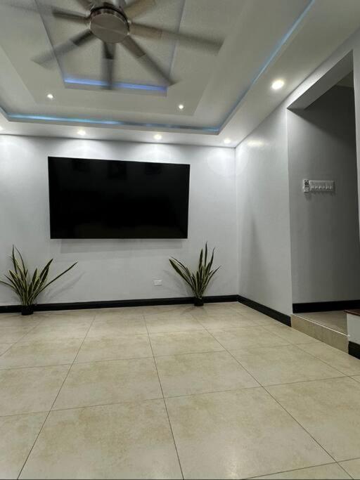 Apartamento The Jewel Kingston Exterior foto