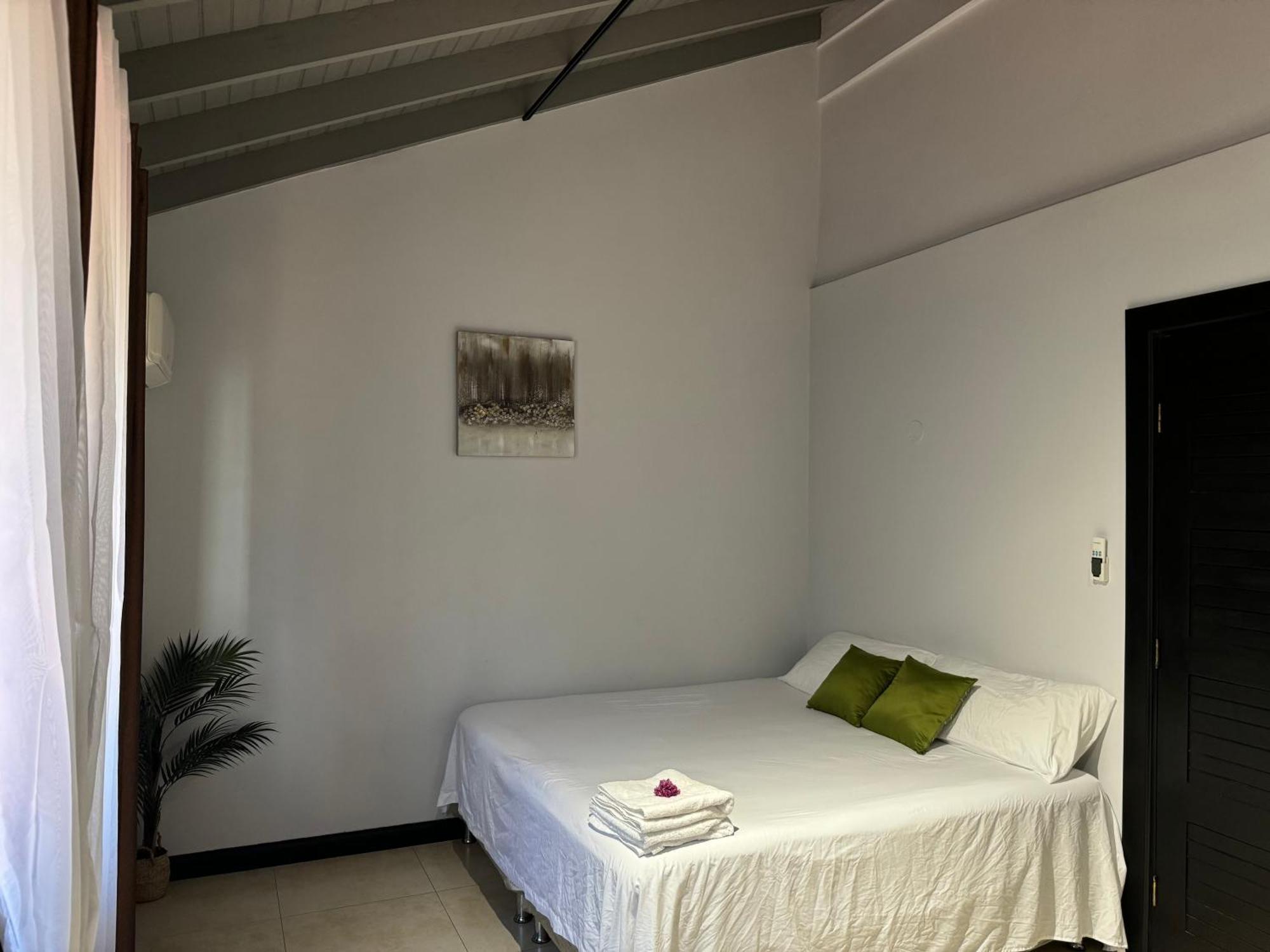 Apartamento The Jewel Kingston Exterior foto